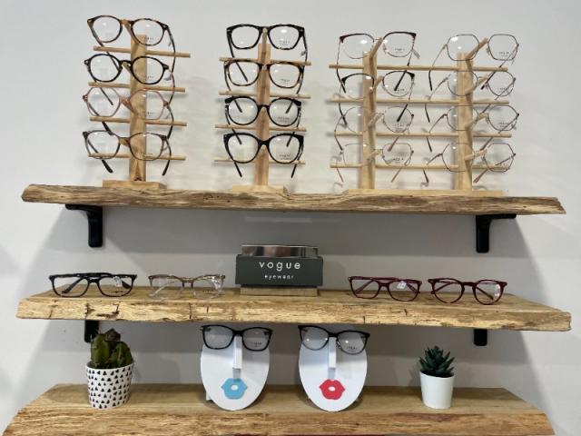 Collection Femmes lunettes VOGUE : lunettes tendances et classes.